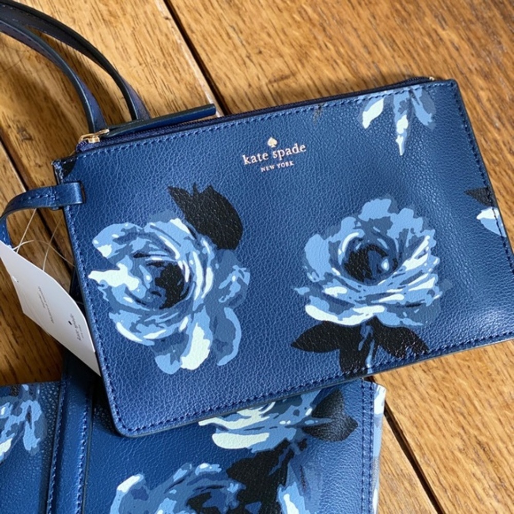 Nwt Kate spade reversible floral tote+wristlet - Picture 4 of 7